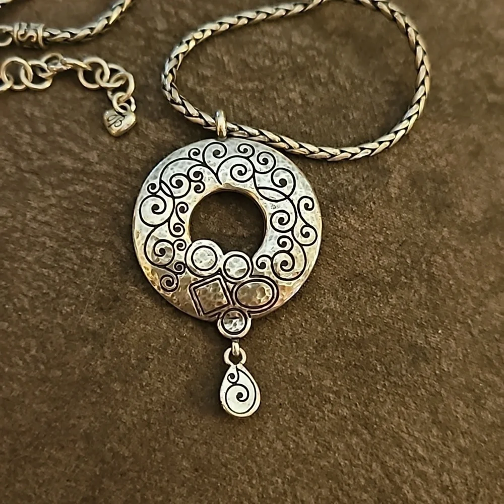 Brighton pendant 25